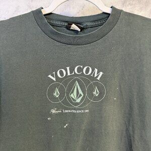 Vintage Volcom T Shirt Mens Medium 19x25 Faded Black Y2K Surf Skate